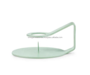 Candelabro de Metal Vintage para decoración del hogar, portavelas decorativo hecho a mano, decoración en miniatura para el hogar, regalos de arte - Product Image 1