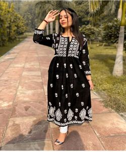 Kurti เครื่องแต่งกายสิ่งทอตลาดสิ่งทอใหม่ล่าสุดที่ดูหรูหรางานสวยงาม - Product Image 6