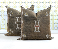 Taies d'oreiller en soie de Sabra marron marocain fabriqués à la main Cactus soie oreillers marocains coussins de Sabra en soie décor à la maison disponibles 10