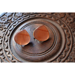 Aretes de aro con piedras de latón con acabado dorado mate, hechos a mano, de última moda, para niñas y mujeres. - Product Image 2