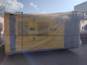 Appareil de forage de puits d'eau rotatif avec compresseur d'air 1350CFm/425 PSI Vente de moteur comme composant principal - Product Image 4