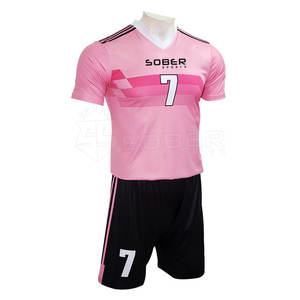 Ensemble de maillot de football pour hommes personnalisable 100% polyester, tenue d'équipe, maillot et short de football, service OEM de haute qualité - Product Image 1
