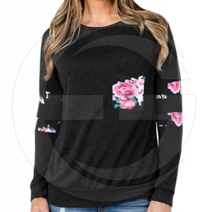 Venta al por mayor de encargo Floral parche acento negro sublimado sudadera - Product Image 1