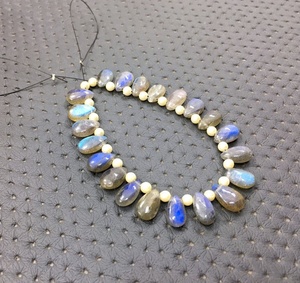 21 Pieces Natural <b>Labradorite</b> Gemstone Blue Flashy Smooth Pear Shape Briolette Beads for DIY <b>Bracelet</b> Necklace Jewelry Making - Product Image 2