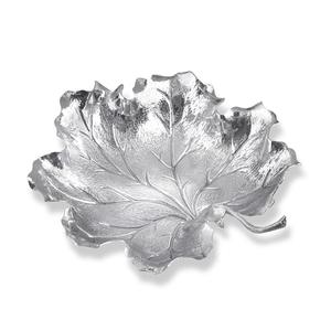 Bol de luxe en aluminium pour décoration intérieure, ensemble de bols à service pour la maison en motif de feuille d'érable, disponible en inde - Product Image 3
