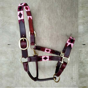 บังเหียนม้าหนังแท้ FHS PH010 คุณภาพดีที่สุด - ดีไซน์เฉพาะตัว - หนังสีน้ำตาลเกาลัด เย็บด้วยด้ายสีชมพูเบอร์กันดี - Product Image 3