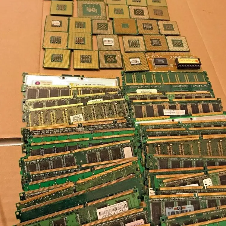 Cpu เซรามิกประมวลผลเศษด้วยหมุดทอง (486และ386 Cpu เศษ)-Intel Pentium