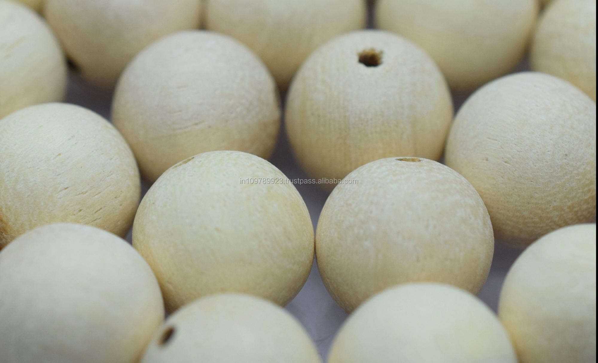 สีขาวธรรมชาติ