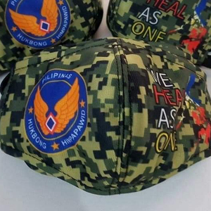 Máscara de fútbol americano sublimada, hecha a medida, 100% poliéster - La mejor calidad a precio económico - Product Image 1