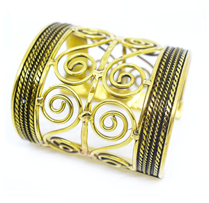 2025 gente africana nuevo indio hecho a mano Hanukkah ESTRELLA DE David brazalete de oro para mujeres pulsera hecha a mano de cobre - Product Image 2