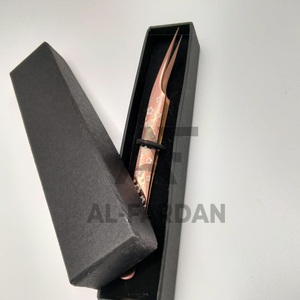 ที่หนีบขนตาชี้แบบหนีบตรงทำจากสเตนเลสอย่างยั่งยืนสีพลาสม่าโรสโกลด์ - Product Image 3