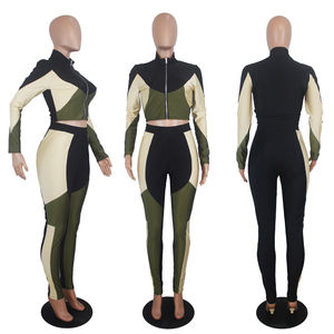 Offre Spéciale Sports d'hiver pour femmes hauts courts zippés et survêtements à manches longues grande taille hauts courts imprimés à la mode + survêtements - Product Image 1