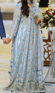 Robe ZARI à longueur au sol pour le mariage, princesse indienne/pakistanaise, longue robe brodée, 2022 - Product Image 2