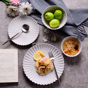 king Simple Western Frosted Chrysanthemum Shape Ceramic Dinner Plate Bowl <strong>Set</strong> Porcelain Tableware Dessert Plate - Product Image 5