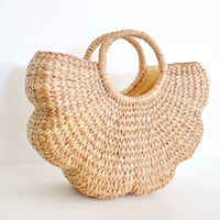 Sac en jacinthe d'eau en forme de demi-fleur, sac de plage en paille rond à anneau pour femmes, vente en gros au Vietnam