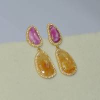Natürliche Rosa & Gelbe Saphir-Edelstein Ohrringe in Fantasieform, aus 925 Sterling Silber
