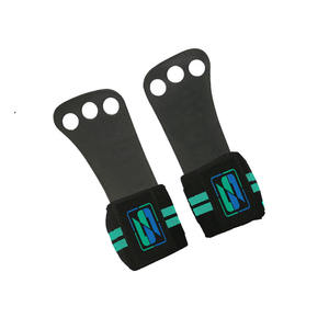 Poignées de musculation en cuir pour entraînement croisé, protection des mains antidérapante, robuste, 3 trous, logo et couleur personnalisés - Product Image 3