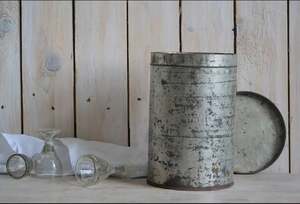 Stylish White Galvanized Food <b>Storage</b> <b>Container</b> with Black Lid Ideal for Home Kitchenware and Restaurant Food <b>Storage</b> - Product Image 5