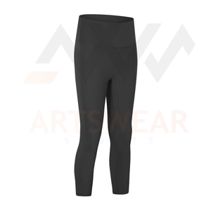 Different color 100%spandex polyester leggings custom 180gsm fashionable <b>Women</b> <b>Capri</b> <b>for</b> ladies high quality customs logo - Product Image 4
