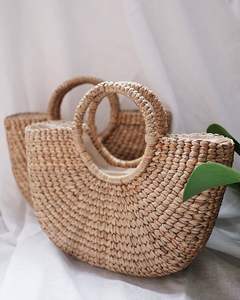 Vietnam Manufacture Wholesales Hand Woven Handicraft Water Hyacinth Fashionable <b>Handbags</b> for Women With <b>Handle</b> Round - Product Image 3