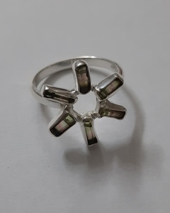 Anillo de Plata de Ley 925 con Turmalina Sandía en Forma de Flor para Boda - Product Image 5