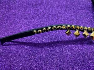 Banda para cejas de caballo de Color dorado oscuro Cómodo cristal Forma cuadrada Diseño de cuero Negro Marrón Banda para cejas de caballo Producto - Product Image 3