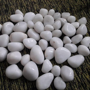 Guijarros blancos pulidos a máquina de calidad superior con grado estándar - Product Image 1