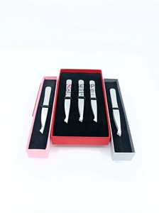 Vente en gros de haute qualité en acier inoxydable argenté pince à épiler extension de sourcil Instruments de beauté avec logo personnalisé - Product Image 6