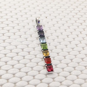 Colgante de Plata de Ley 925, piedras preciosas de corte curativo, hermoso colgante de Chakra cuadrado con diamante, pieza de joyería elegante única - Product Image 2