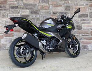 Moto de sport Kawasaki Ninja 2021 ABS d'occasion 400 - Product Image 5