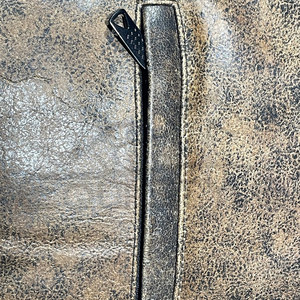 Venta al por mayor de mochilas de cuero para ordenador portátil para las mujeres al aire libre bolsa de transporte para viajes marrón vintage mochila de hombro fabricante - Product Image 6