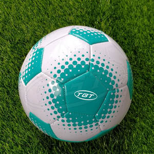 ลูกฟุตบอลคุณภาพสูงขายดี ผลิตจากวัสดุ PU นุ่ม สำหรับฝึกซ้อม ขนาด 2-5 สีและโลโก้ตามสั่ง น้ำหนัก 360-380 กรัม รับผลิตตามแบบ - Product Image 2