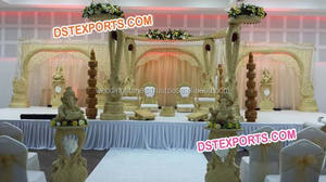 Mandap de Madera para Bodas en Interiores de Última Tendencia, Mandap de Madera de Diseño Especial para Bodas en Interiores, Mandap de Madera Artesanal para Bodas, Malasia, Reino Unido - Product Image 4