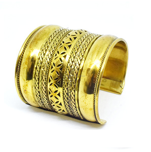 Bracelet manchette martelé plaqué or rose 2025, bijou antique doré pour femme, vente en gros de bijoux tendance - Product Image 3
