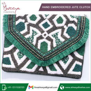 Bolso de Mano Tipo Clutch de Yute con Diseño Étnico Vintage Banjara, Hecho a Mano con Bordado Detallado para Fiestas y Eventos - Product Image 5