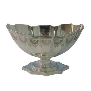 Bol en métal design de luxe nouveauté grand bol de service de restauration rapide pour salade ou fruits technique personnalisée pour les mariages - Product Image 1
