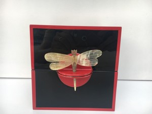 Lacquer box with seashell inlaid from Vietnam, <b>MDF</b> lacquer boxes - Product Image 3