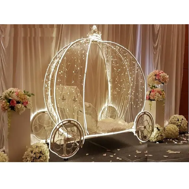 Illuminato Cinderella Carriage per il Natale di Cerimonia Nuziale Acquistare Outdoor Decorazioni di natale Cenerentola Carrozza di Zucca Carrello per la Vendita