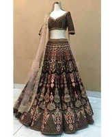 Lehenga Choli Dupatta de Algodón y Seda con Bordado Intenso, Estilo Multicolor de Lujo para Bodas y Ocasiones Especiales, Muy de Moda