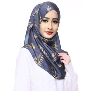 Autumn And Winter Plain Weave Polyester SoSatin Solid Color Muslim Hijab <b>Scarf</b> <b>Women</b> - Product Image 3