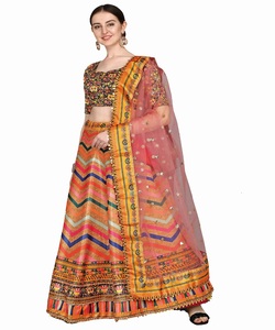 Designer Soie Belle Imprimé Lehenga Choli avec Dupatta Party Wear Prix de gros Vêtement Ethnique Textile Vêtement Ethnique - Product Image 1