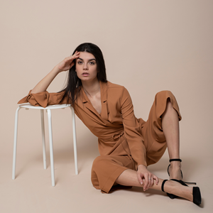 Chaqueta elegante para mujer de la mejor calidad italiana, 100% italiana, con ajuste adaptable y corte cuadrado de primavera. Para fiestas - Product Image 1