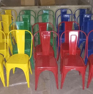 เก้าอี้คาเฟ่โลหะหลากสีที่ทันสมัยสำหรับรับประทานอาหารและเฟอร์นิเจอร์ร้านอาหารกลางแจ้ง - Product Image 2