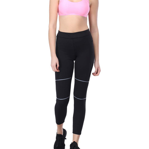 Leggings de compression taille haute pour femmes, coupe courte, noirs, sportifs, pour l'entraînement et le fitness - Product Image 3