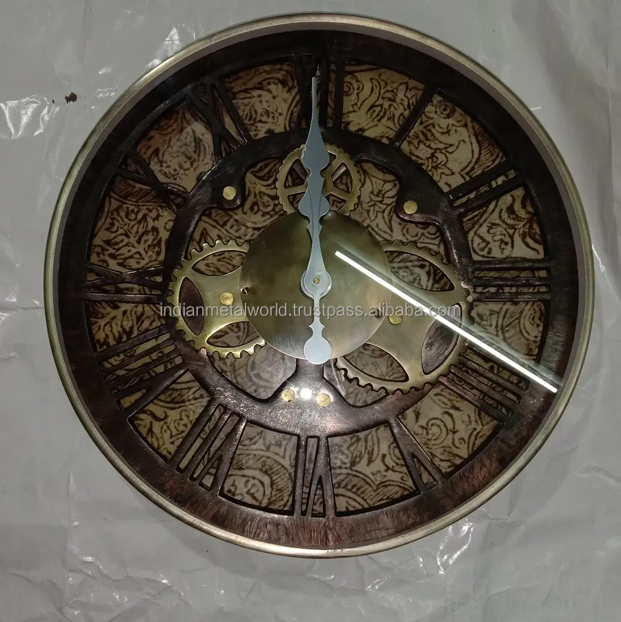 מראה חדש שעון קיר מתכת גדול עם מספרים מספריים עיצוב מפואר שעון קיר מתכת על ידי עולם מתכת הודי