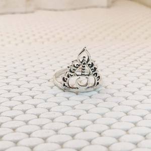 Bague de mariage et de fête créative en argent sterling 925, faite à la main, sertie clos, légère, de style unique et design - Product Image 1