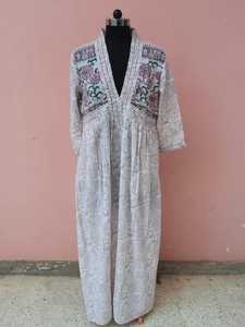 ชุดเดรสผ้าคอตตอนสำหรับผู้หญิงชุดเดรสผ้าพิมพ์ลายคอวีปักมีกระเป๋าดีไซน์แบบมาตรฐานเทศกาล - Product Image 5