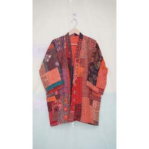 Veste d'hiver pour femme, longue, multicolores, patchwork floral, matelassée, 100% coton Kantha, manches longues - Product Image 2