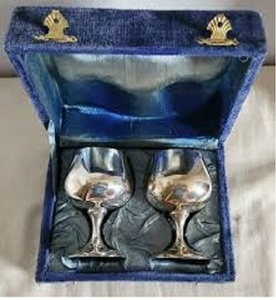 Rustic Finish Brass <b>Wine</b> <b>Goblet</b> Engraved Handmade Chalice Vintage Metal Drinking Cup Decorative Barware Wedding Table Piece - Product Image 6