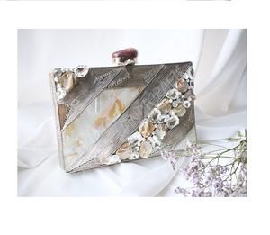 Nácar de primera calidad hecho a mano, hecho a mano, bolso de lujo de diseñador a precio asequible - Product Image 1